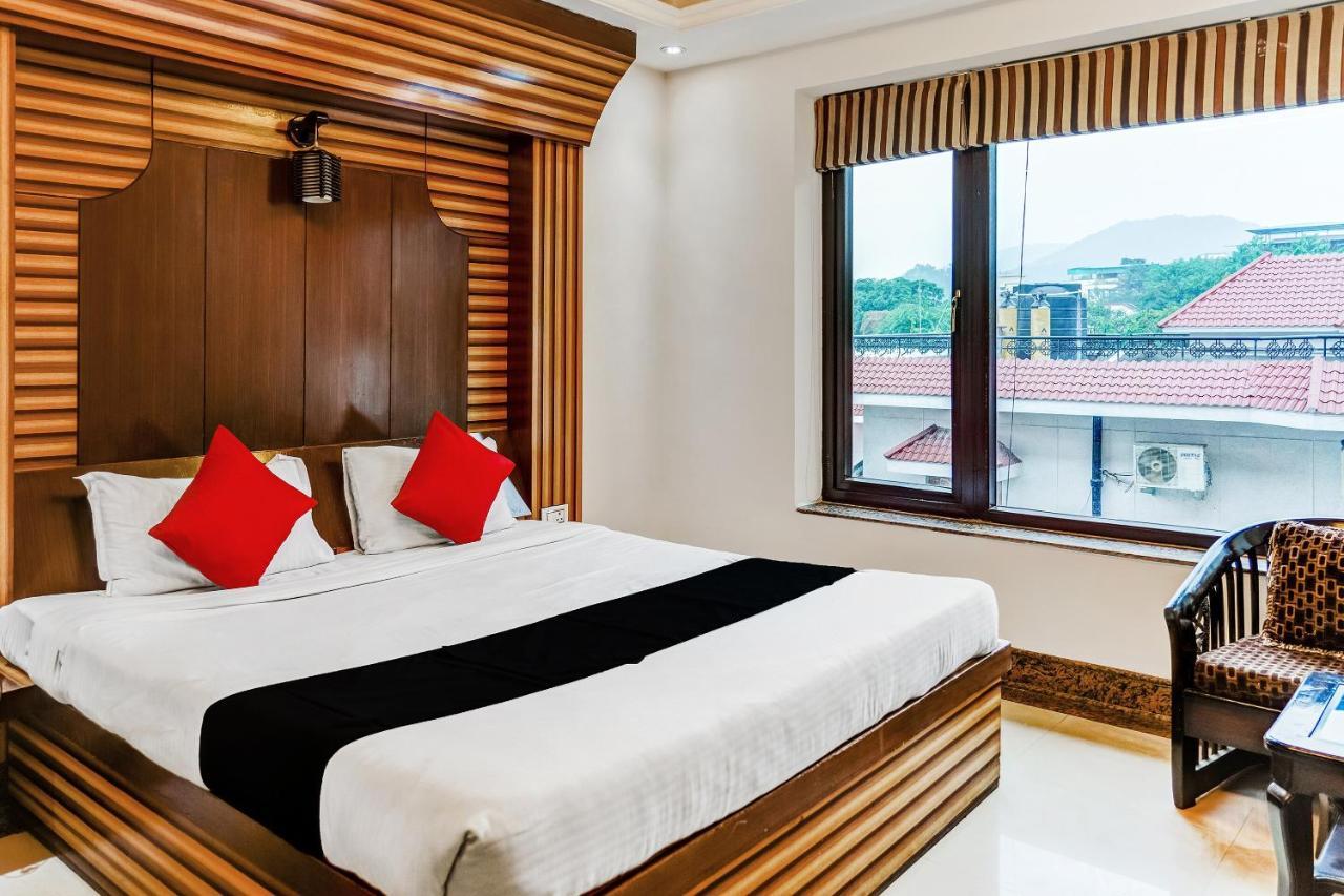 Capital O 1641 Hotel Radiance Paradise Dehradun Buitenkant foto